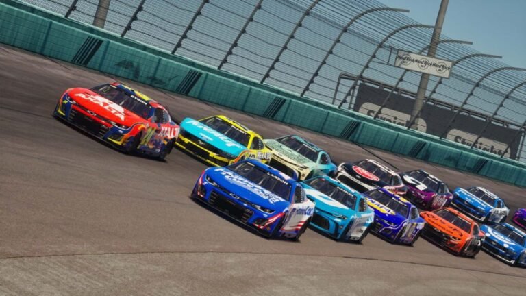 NASCAR 25 racing at intermediate 1.5-mile oval track